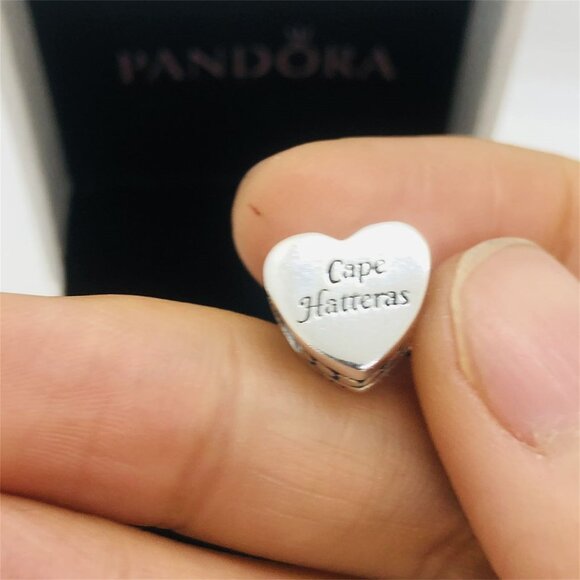 ✨🔥 Pandora Cape Hatteras Lighthouse Charm Travel Pendant - Picture 2 of 4